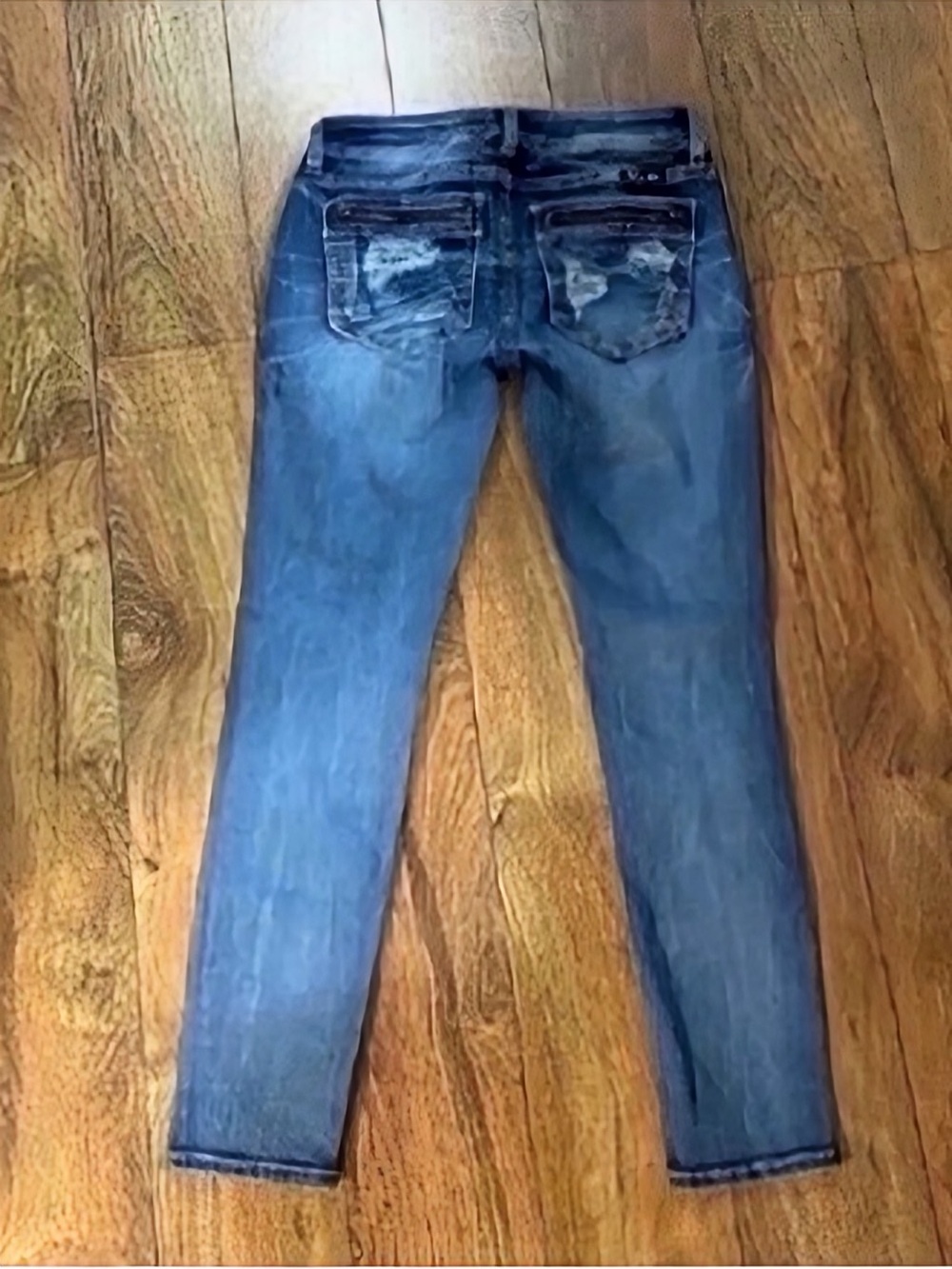 Beautiful Miss Me Signature Ankle Skinny Denim Jeans With 31” Inseam